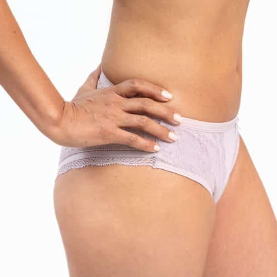Panty a la cintura en encaje