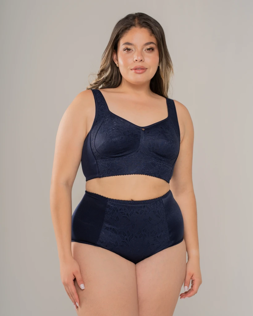 Brasier Clásico con Tiranta Acolchada en azul, de frente